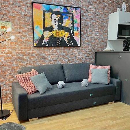 Premium Apartment With Terrace, A/C, Free Wifi And Netflix Вена Экстерьер фото