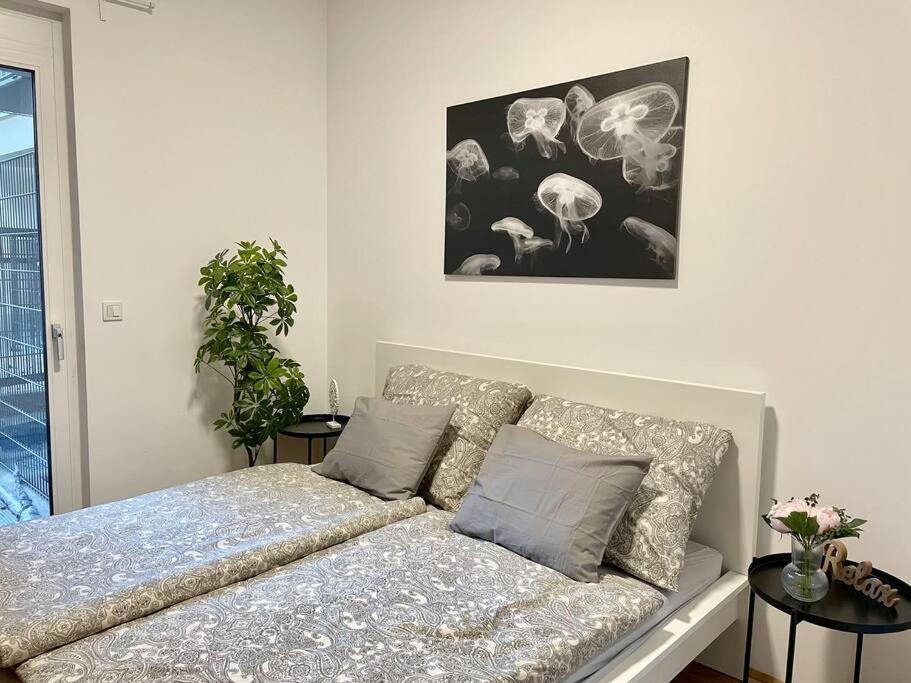 Premium Apartment With Terrace, A/C, Free Wifi And Netflix Вена Экстерьер фото